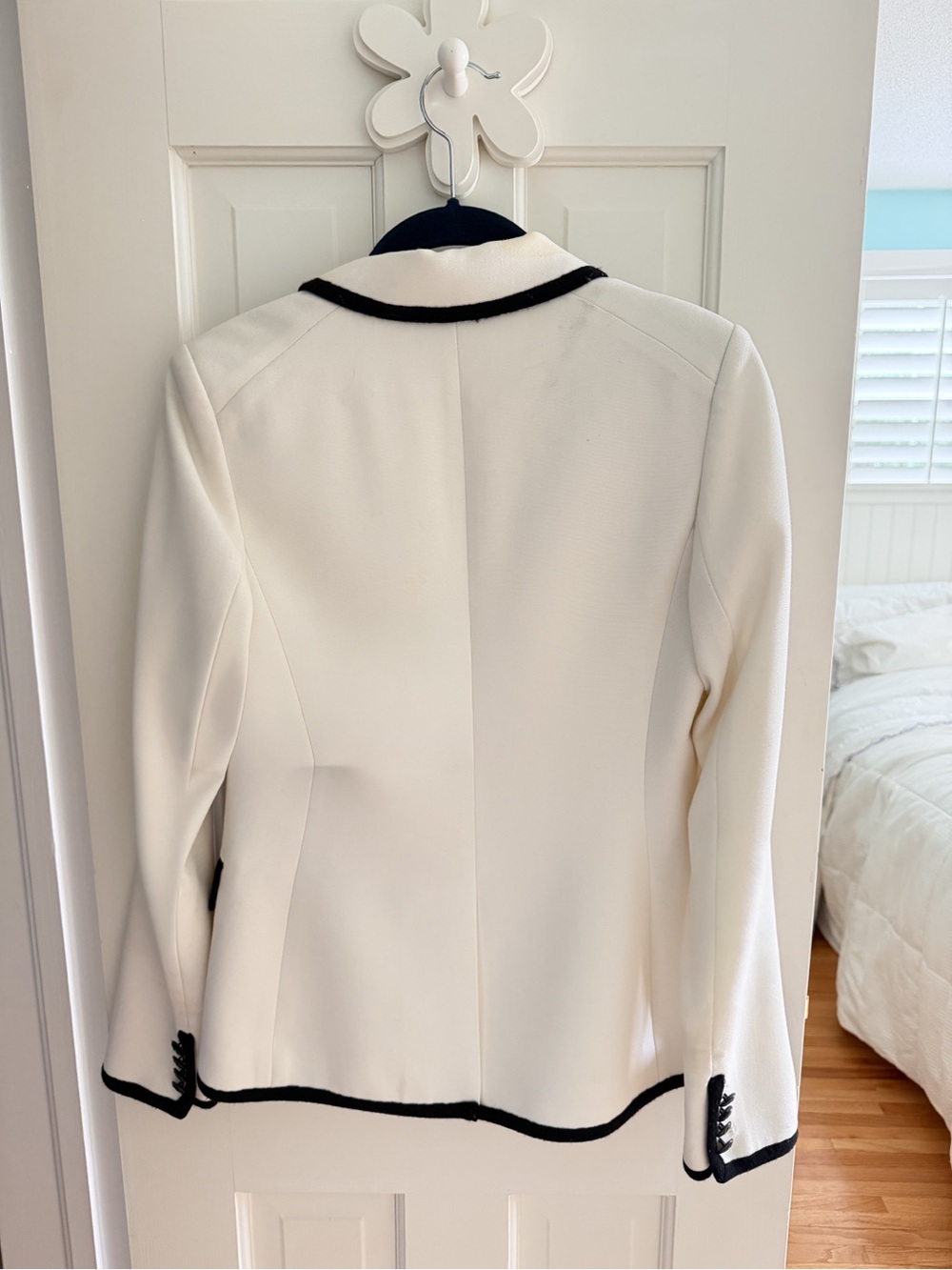 Veronica Beard Cream Blazer with Black Trim - Picture 3 of 3